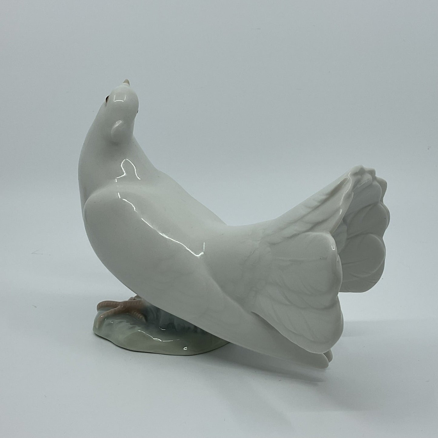 Lladro Dove Porcelain Figurine